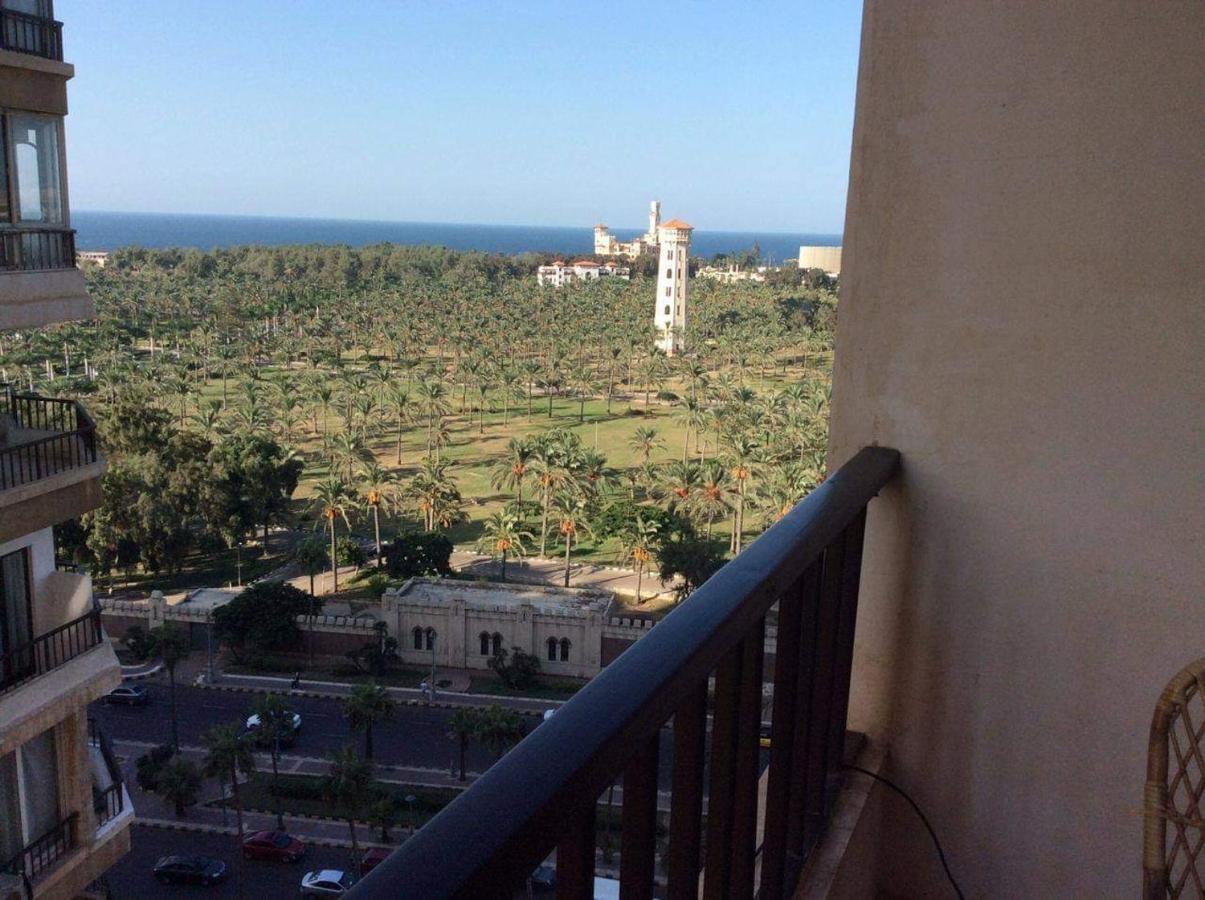 Sea & Garden View At Al-Muntazh Towers - إطلاله علي البحر و حدائق قصر المنتزه Daire İskenderiye Dış mekan fotoğraf